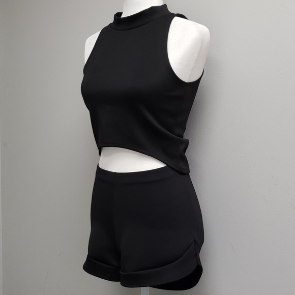 2 piece set - Picture 2 of 13